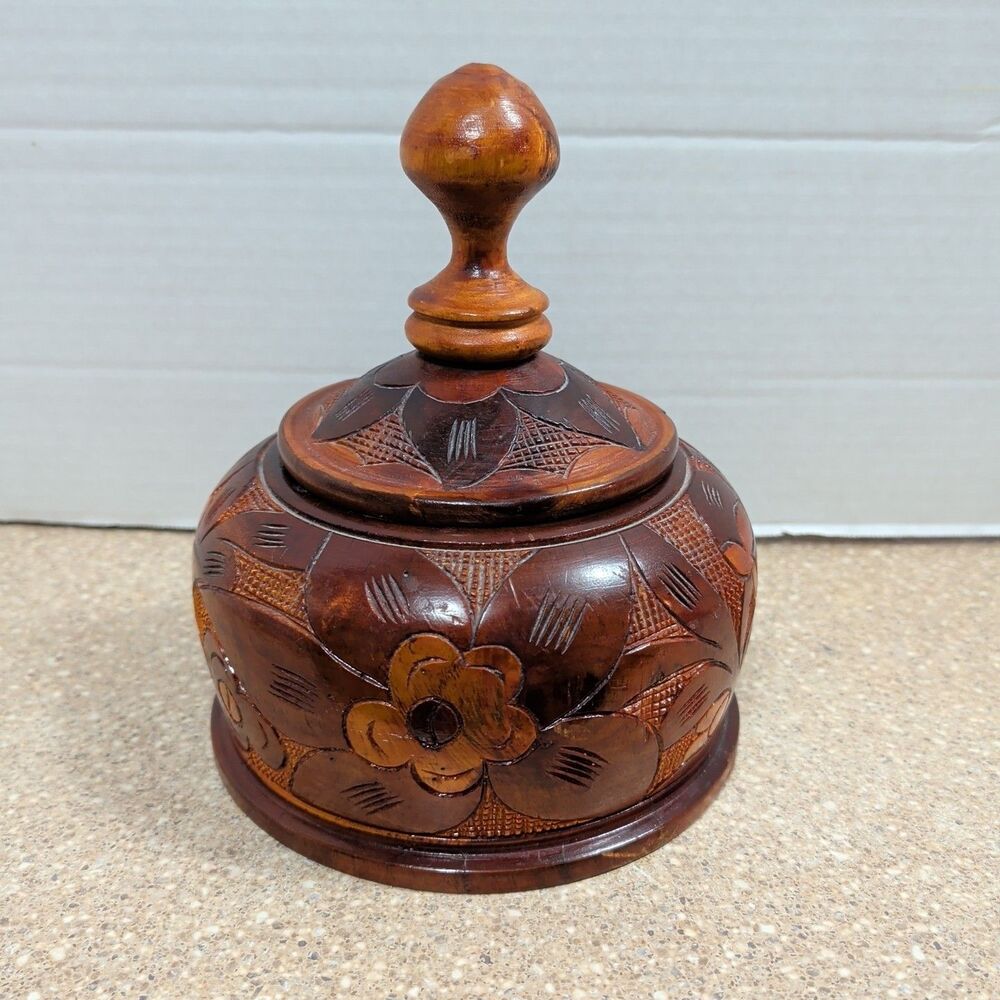 Vtg Hand-Turned Wooden Bowl W Lid Flower Leaf Pattern Tiki Decor Boho 9in x 7in